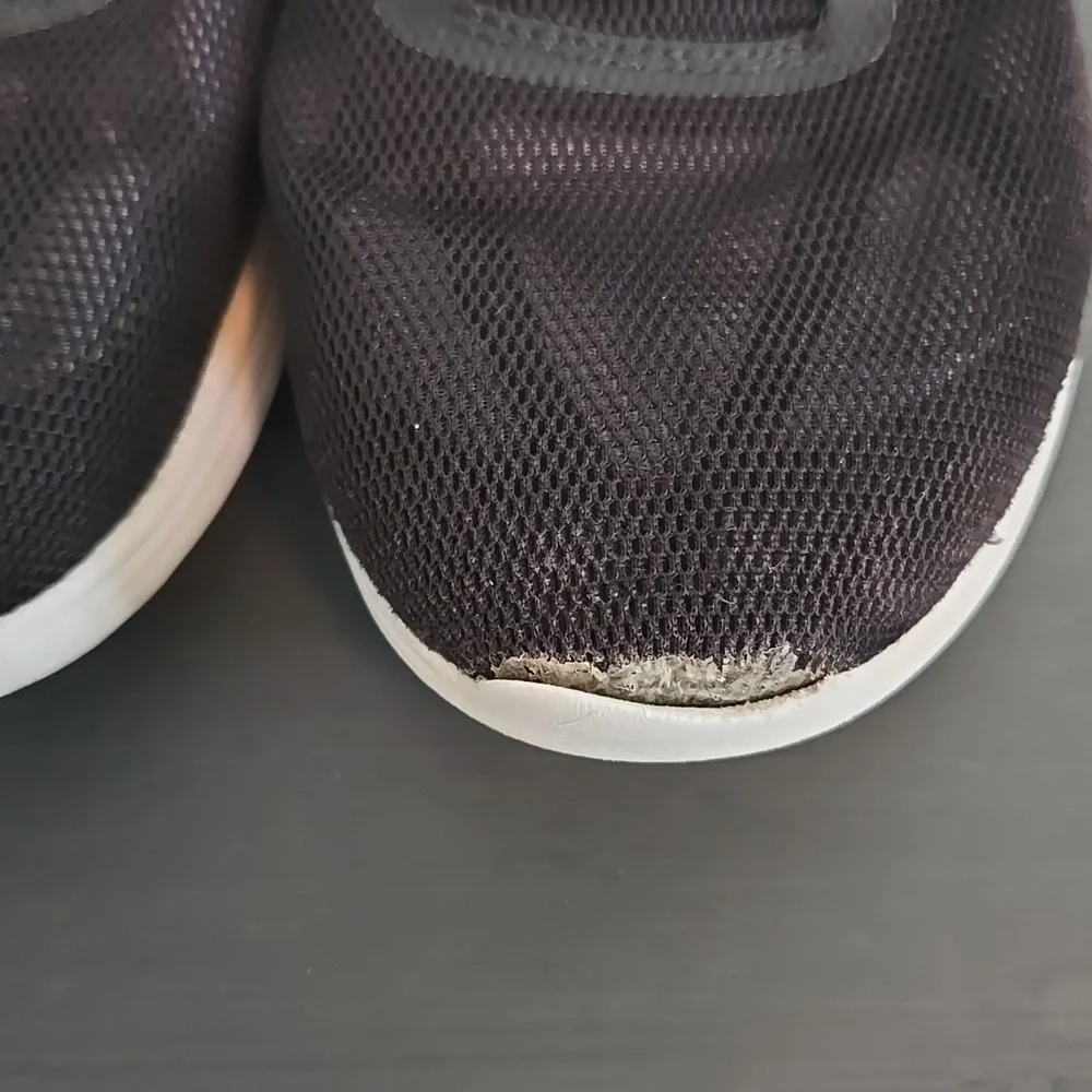 Nike Revolution Black Running Shoes Size 8